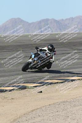 media/Oct-13-2025-Moto Forza (Mon) [[a66d839500]]/4-C Group/Session 2 (Bowl)/